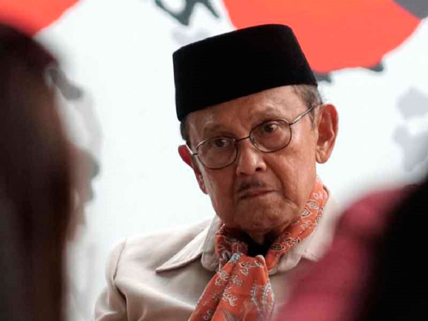 Biodata BJ Habibie Lengkap