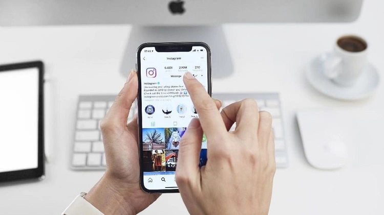 Download Highlight pada Instagram Menggunakan Aplikasi
