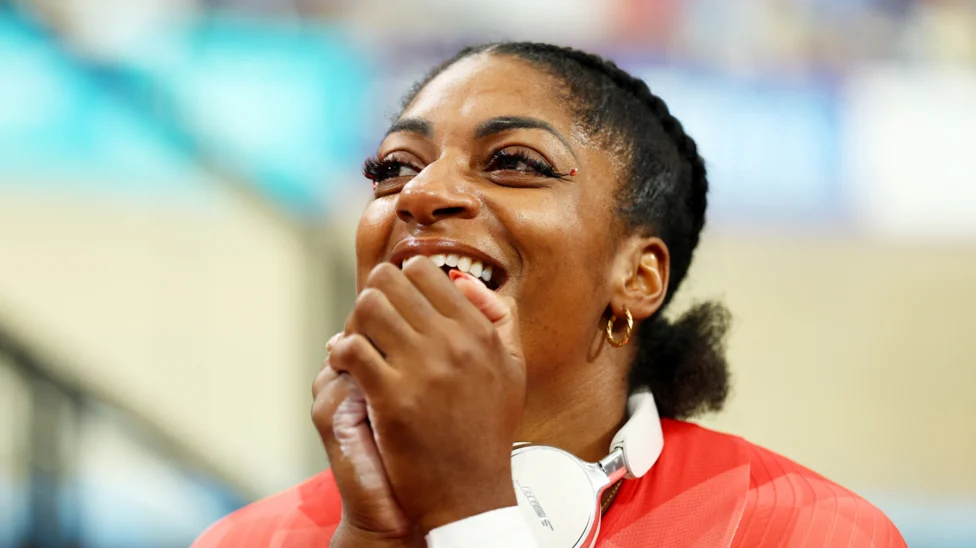 Kadeena Cox Sets World Record to Win Gold at Para Worlds