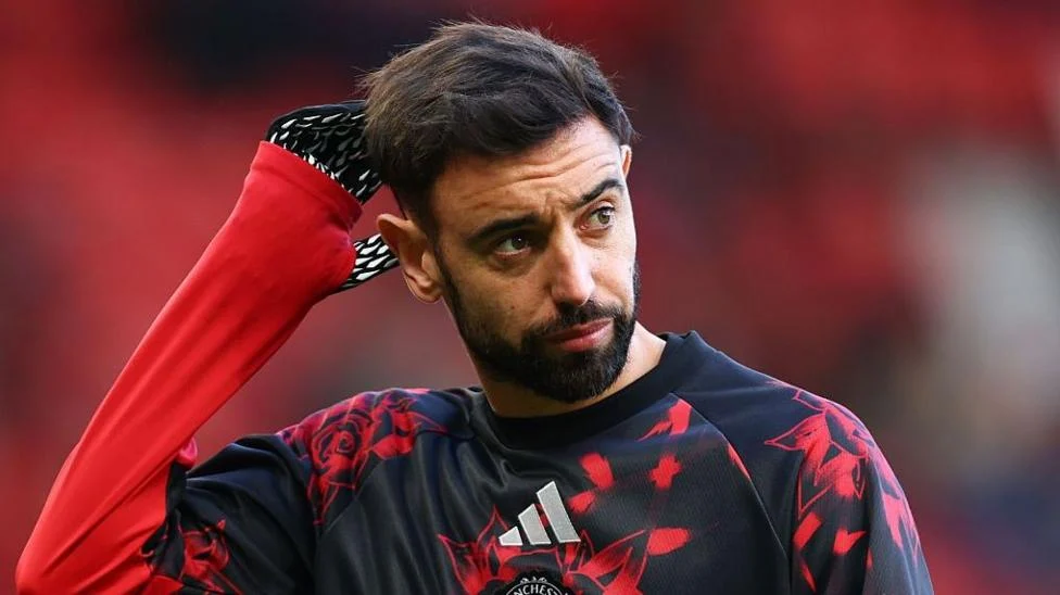 Fernandes to Remain Man Utd Captain, Confirms Carrick