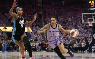 Valkyries Beat Dream to Take 3-2 Lead in WNBA Finals