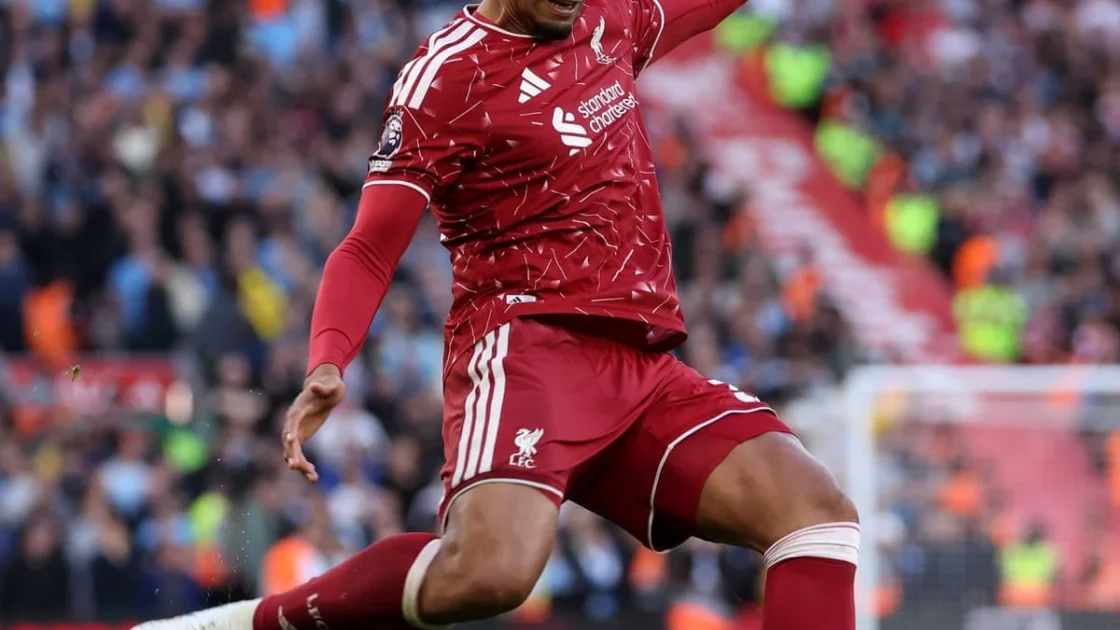 Iraola Highlights Araújo Impact on Liverpool Set-Piece Defense