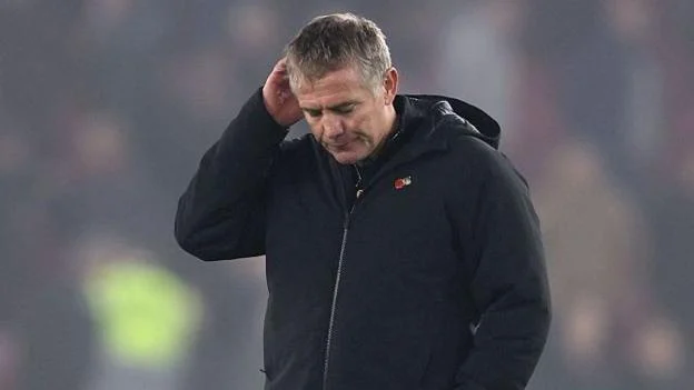 Wrexham Urged to Self-Assess After Sheffield United Defeat