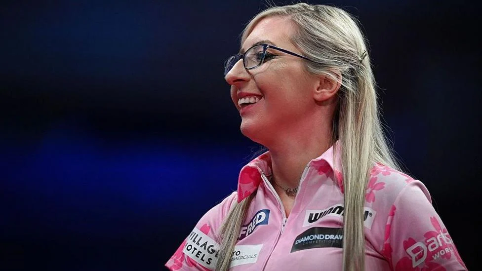 Fallon Sherrock defeats Luke Littler to claim £501,000 prize