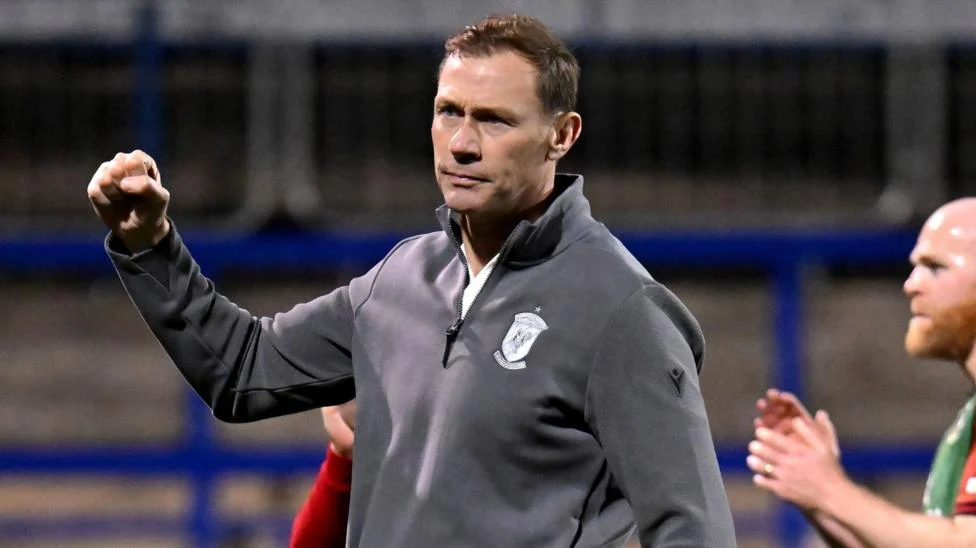 Duncan Ferguson Starts Glentoran Career With Draw at Coleraine