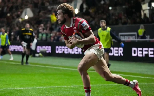 Leicester beat Bristol to go top of Prem standings