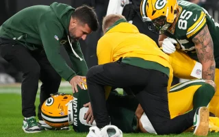 Packers’ Watson Returns From Hospital to Finish Panthers Game