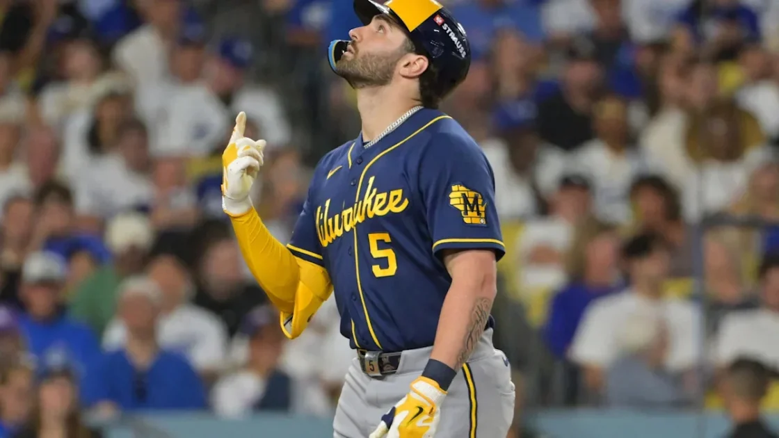 How Brewers’ Garrett Mitchell Manages Diabetes in MLB