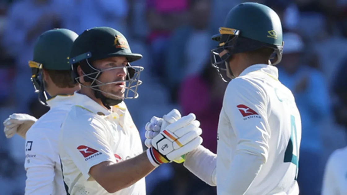 Inglis and Carey Put Australia on Top in Third Test