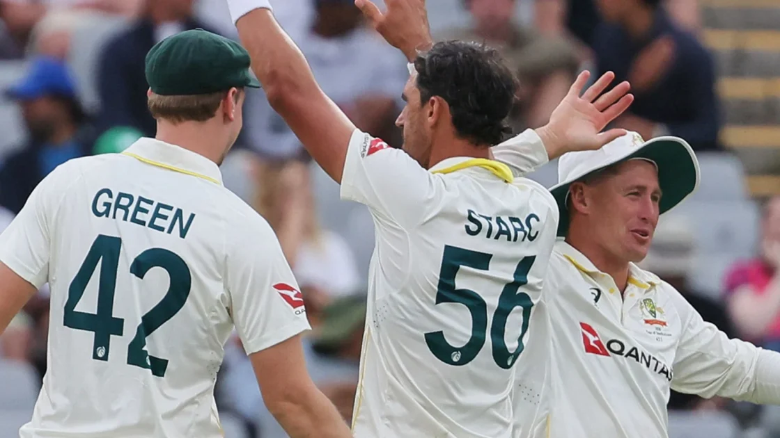 Starc Takes 6-72 as Australia Stun South Africa
