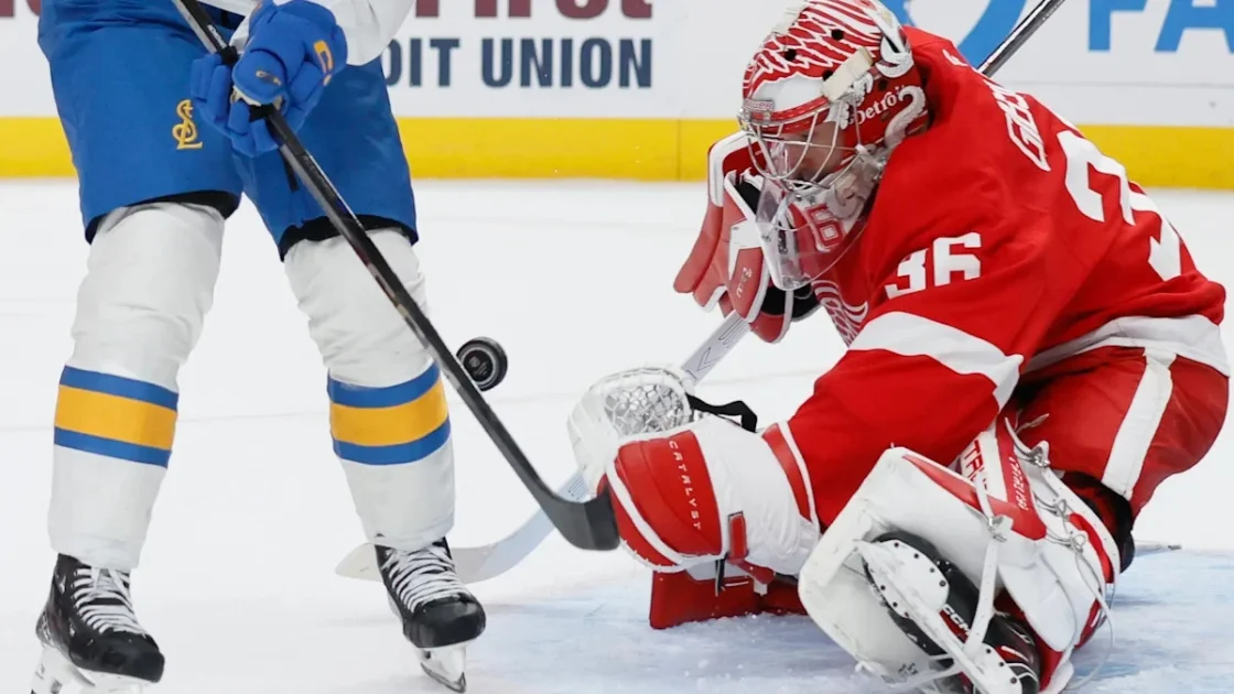 Kaskimaki Scores First NHL Goal as Blues Beat Red Wings