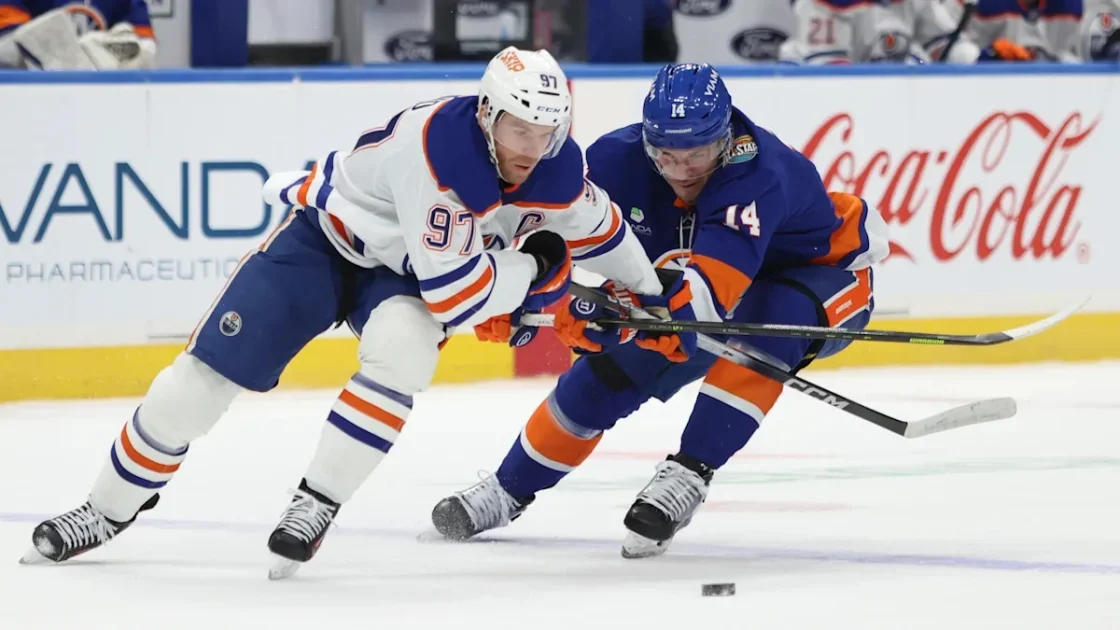 McDavid Extends Assist Streak as Oilers Shut Out Islanders 4-0